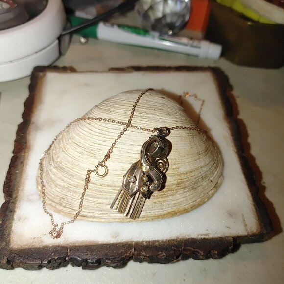 Vintage 12K Gold Moveable Intricate Pendant Necklace 14K GF Chain Pearl Accents - Picture 11 of 16